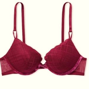 Nwt Victoria's Secret bra 36B